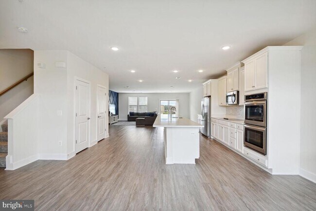 Building Photo - 10340 Ratcliffe Trl