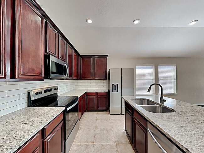 Foto del edificio - 440 Butternut Dr