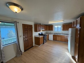 Building Photo - 2362 Redwood St