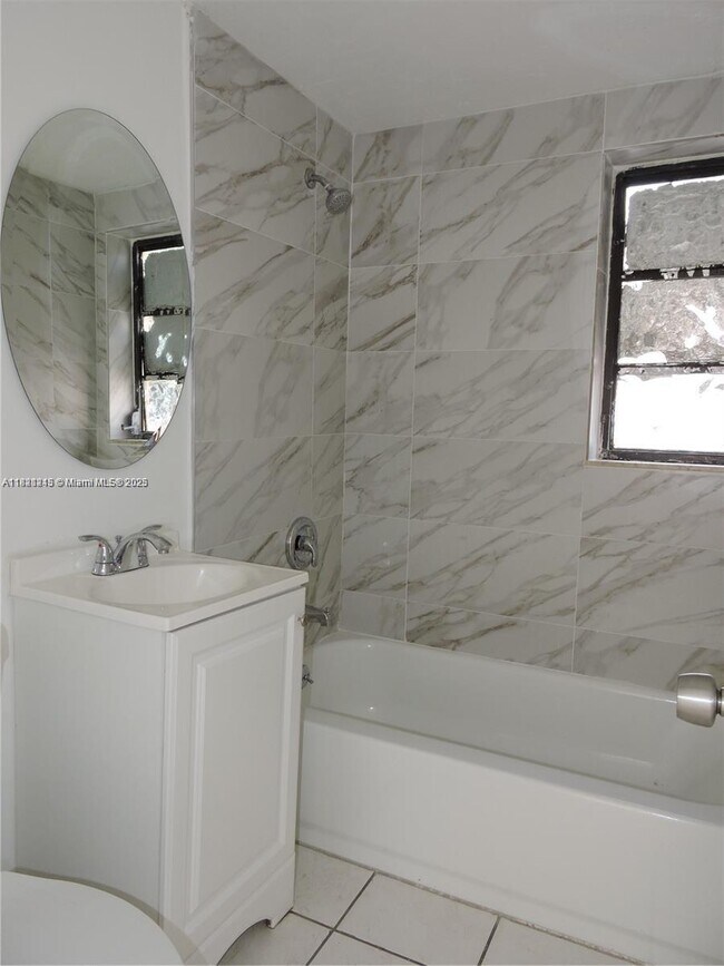 Foto del edificio - 6170 SW 62nd Terrace