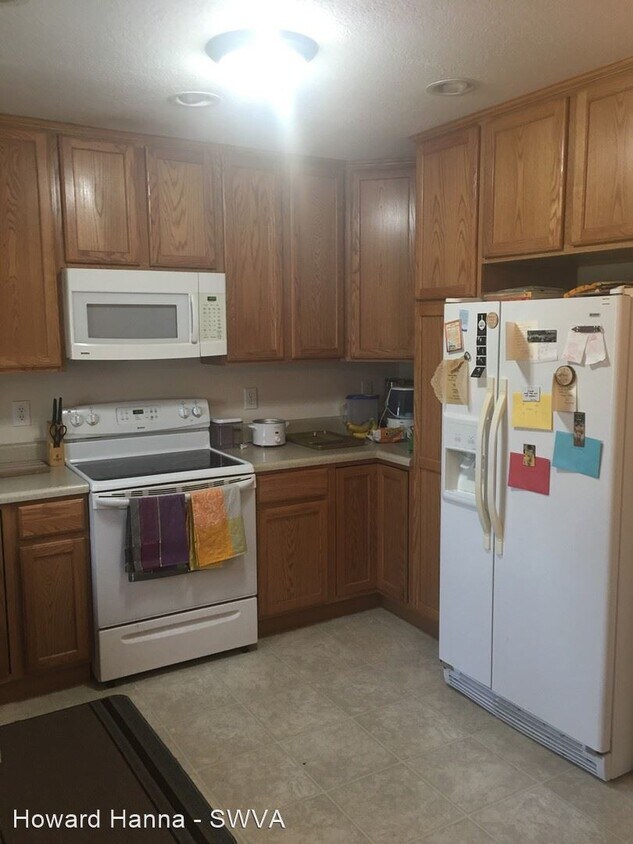 Building Photo - 2 br, 2.5 bath House - 115 Trimmer Trail