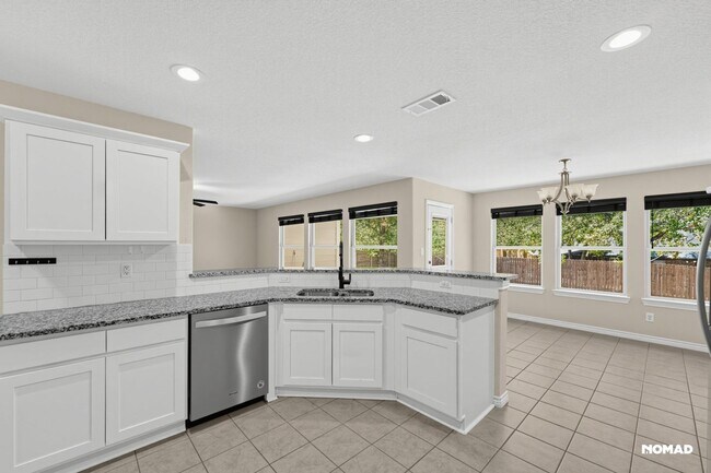 Foto del edificio - 205 Shady Oaks Dr