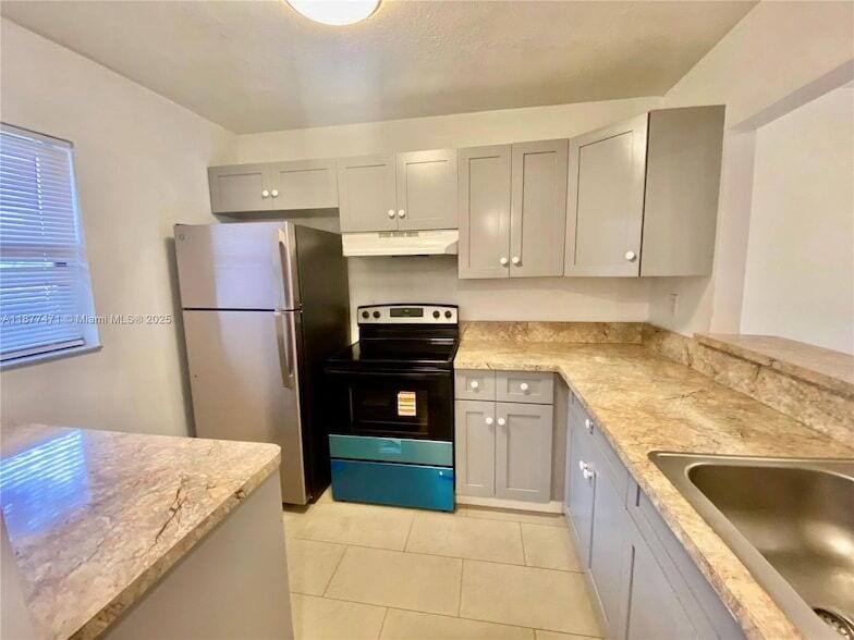 Photo - 3199 Foxcroft Road Unit 113