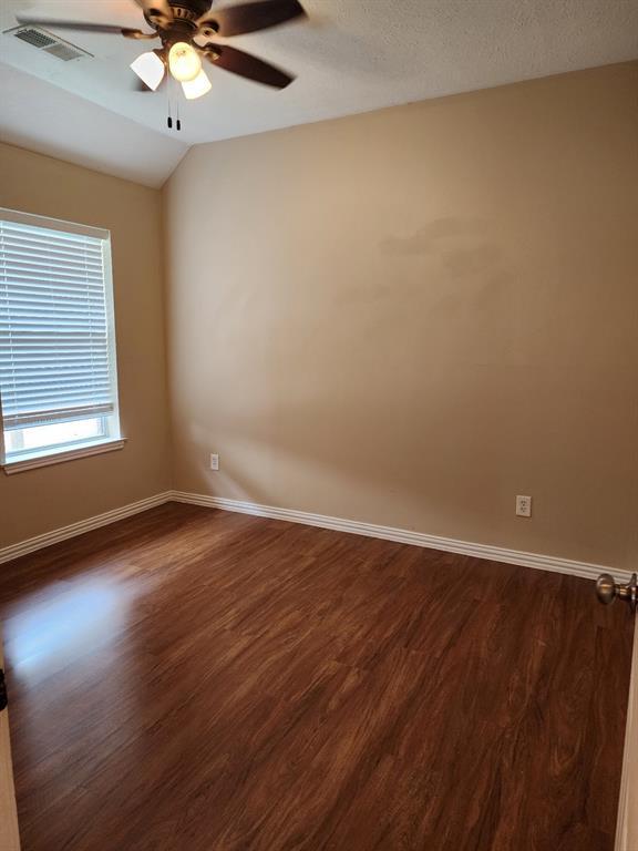 Building Photo - 17814 Scenic Oaks Dr