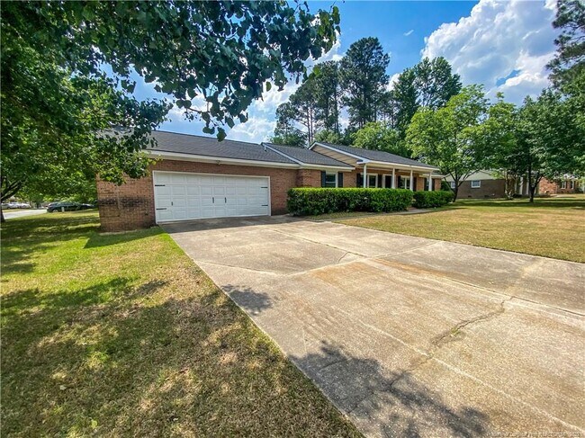 Building Photo - 212 Haverhill Dr