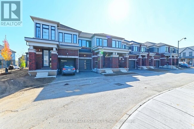 Building Photo - 15 Blacklock St