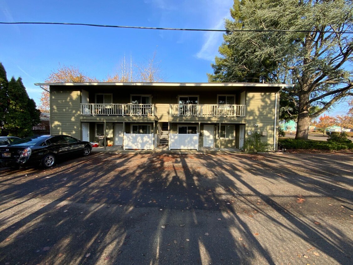 703711 Taylor St Unit 711, Oregon City, OR 97045 Room for Rent in Oregon City, OR