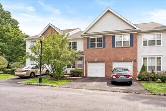 Building Photo - 302 Berkshire Dr