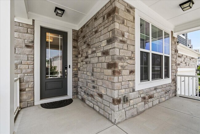 Building Photo - 5216 Windmere Chase Dr