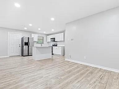 Foto del edificio - 8535 Westfield Dr