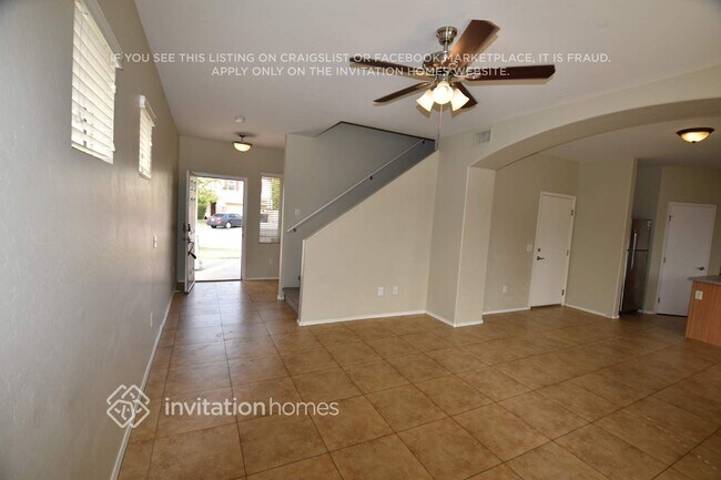 Building Photo - 2839 S Benton Cir