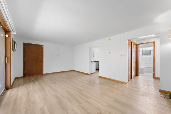 Building Photo - 3605 N Narragansett Ave
