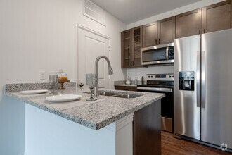 1BR, 1BA - 698SF - The Crossroads at Belton Apartments