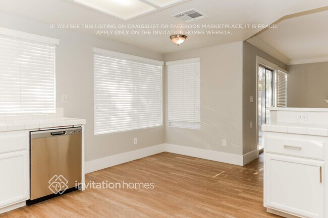 Foto del edificio - 1415 Heather Ridge Rd