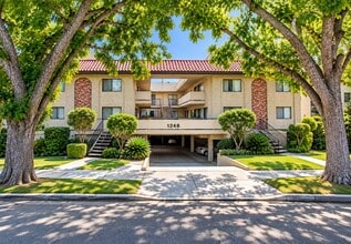 Building Photo - 1248 Mariposa St
