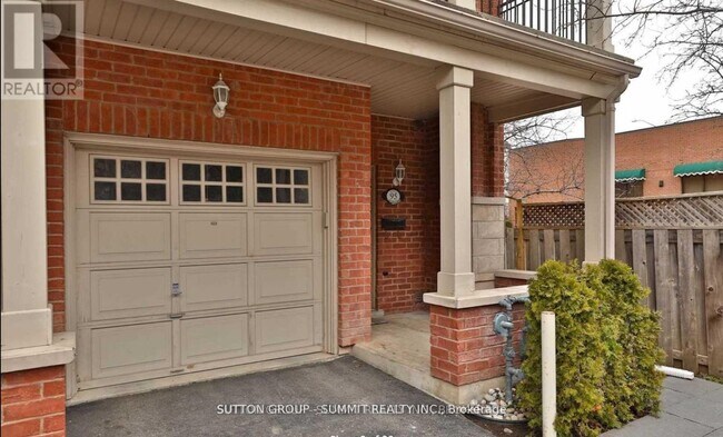 Building Photo - 95 Kerr St