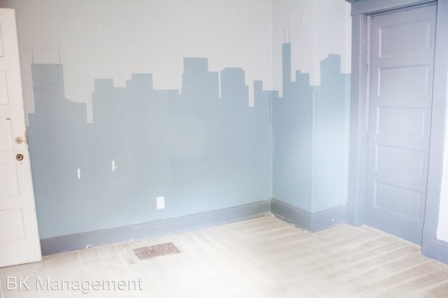 Building Photo - 465 Vine St