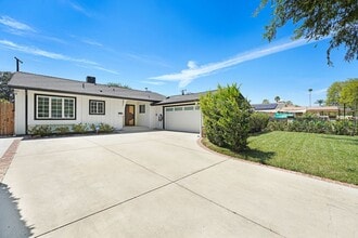 Building Photo - 7741 Variel Ave