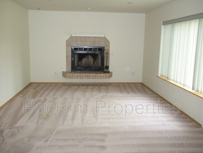 Foto del edificio - 4140 E 64th Ave