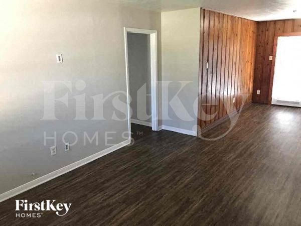 Foto del edificio - 3105 McKinney Dr