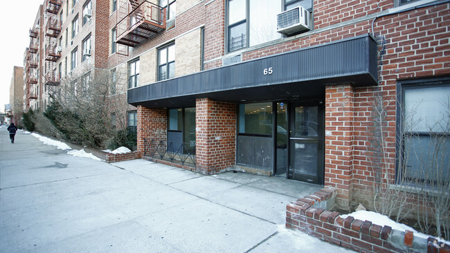 Building Photo - 65 Bay 19Th St