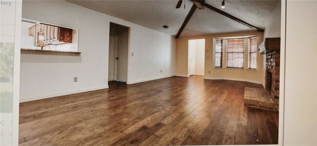 Building Photo - 1305 Nest Pl