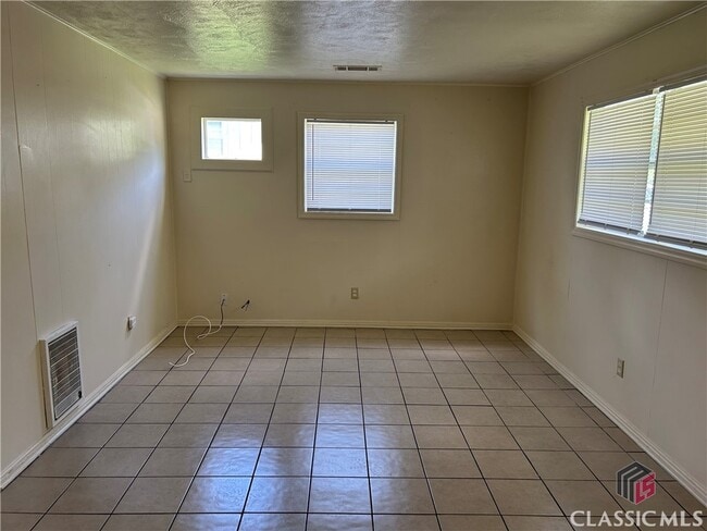 Building Photo - 130 Candler Ct