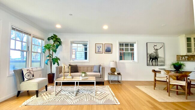 Foto del edificio - 364 N Avenue 53