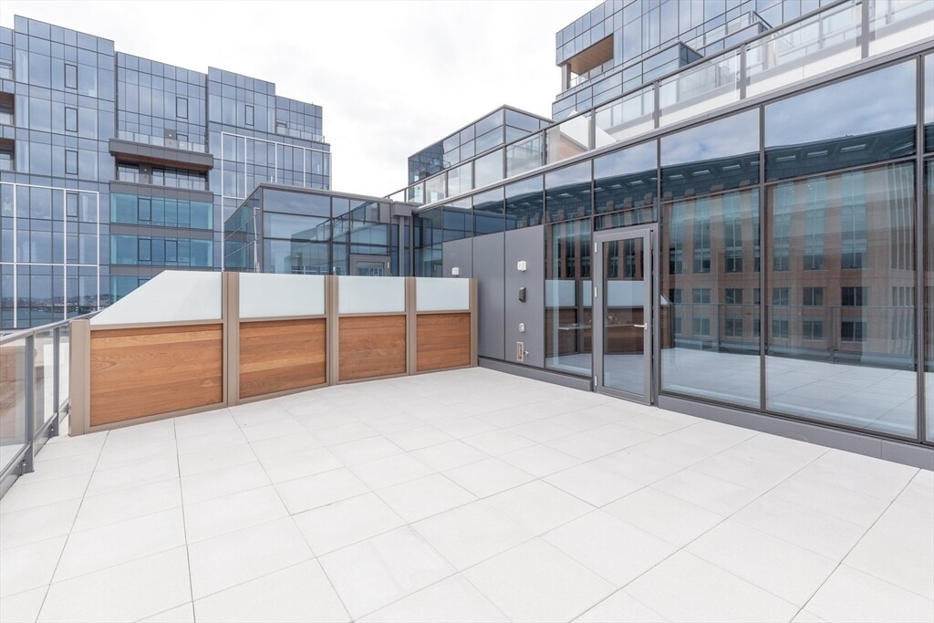 Foto principal - 133 Seaport Blvd