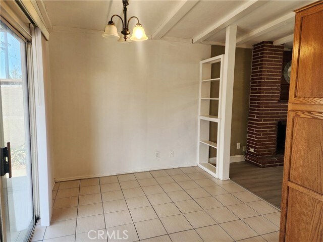 Foto del edificio - 1350 E Hawthorne St