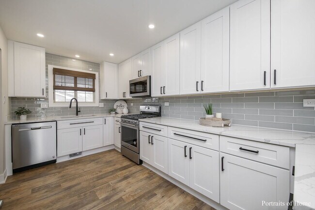 Foto del edificio - 1623 Southampton Ct