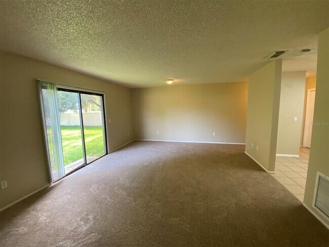 Building Photo - 4064 Suburban Ln