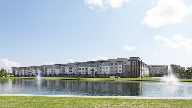 Broadstone Baybrook apartments — community photo - Broadstone Baybrook