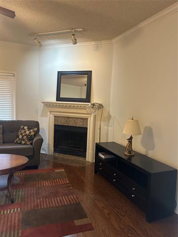 Foto del edificio - 1106 Quail Valley Ln