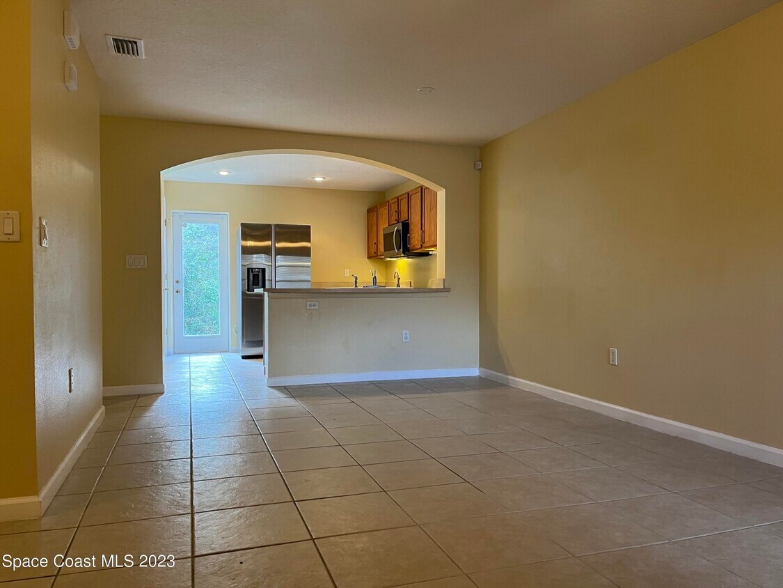 Foto principal - 605 Margie Dr