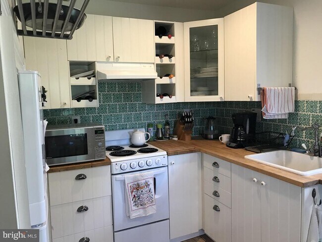 Foto del edificio - 21927 Foxcroft Rd