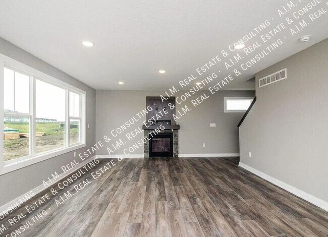 Building Photo - 1817 NE Heritage Dr