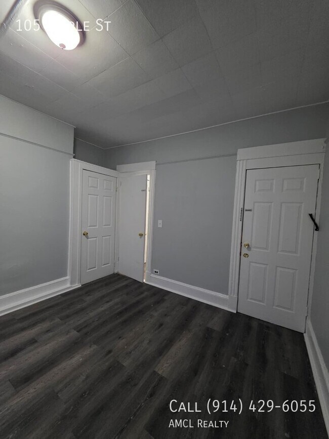 Foto del edificio - 105 Maple St