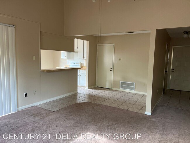 Building Photo - 3 br, 2 bath House - 2114 Melon Street