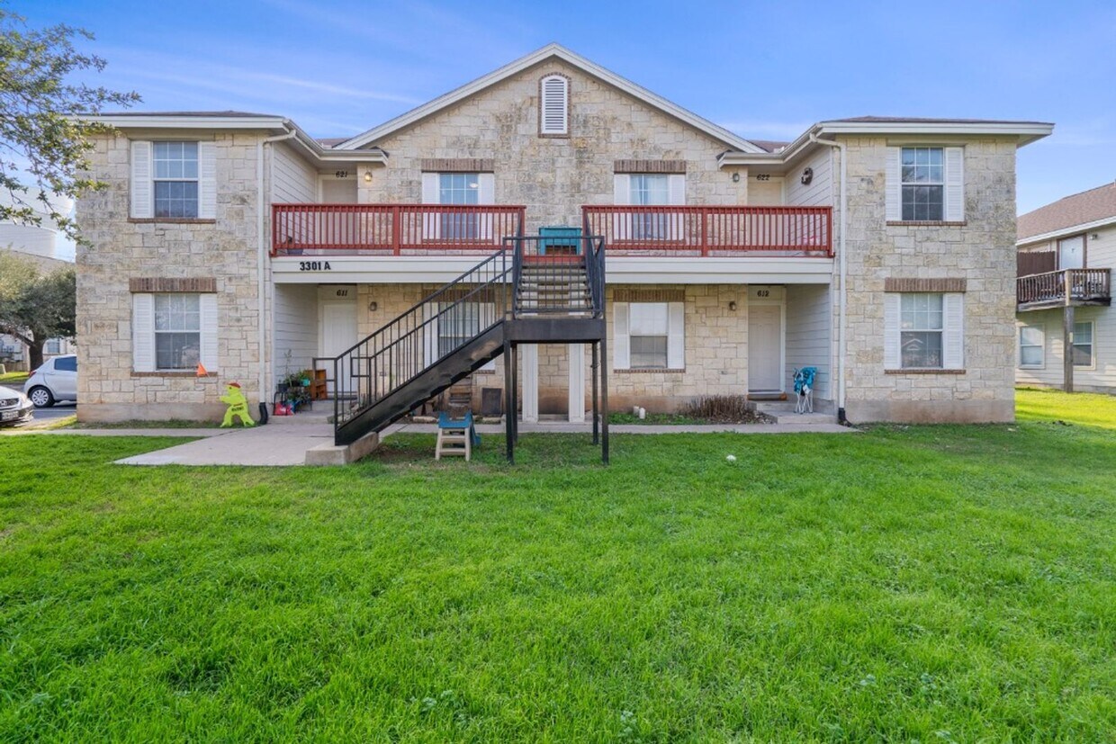 Foto principal - 3301 El Salido Pkwy