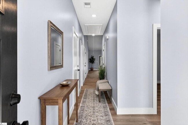 Foto del edificio - 1403 Lake Bowen Dam Rd