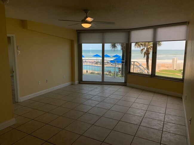 Living Area - 1155 Ocean Shore Blvd