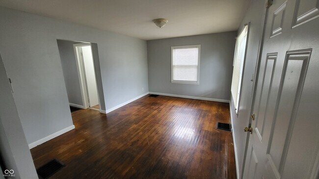 Foto del edificio - 4505 East 21st St