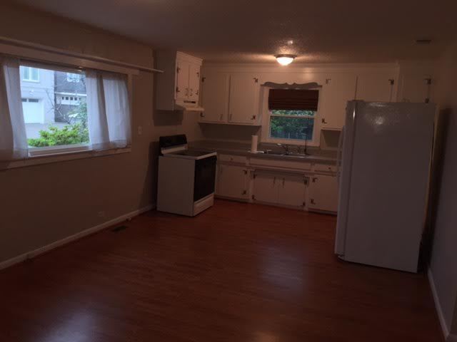 Foto del edificio - 2 BED / 1 BATH DUPLEX