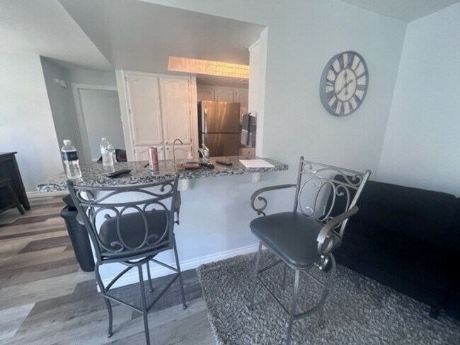 Foto del edificio - 1BR Furnished Recent Remodeled!!