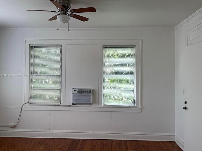 Building Photo - 114 Antilla Ave