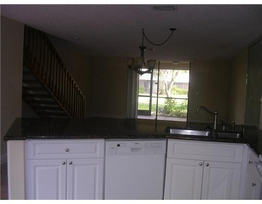 Building Photo - 7790 Lago Del Mar Dr