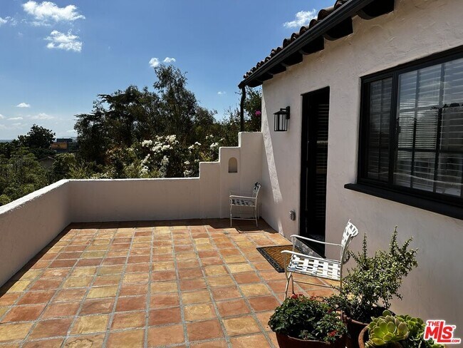 Foto del edificio - 6840 Alta Loma Terrace