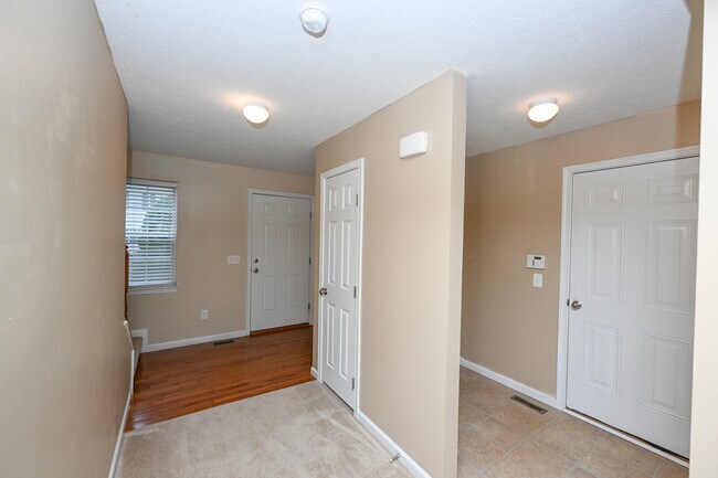 Foto del edificio - 7836 Creekside Pkwy