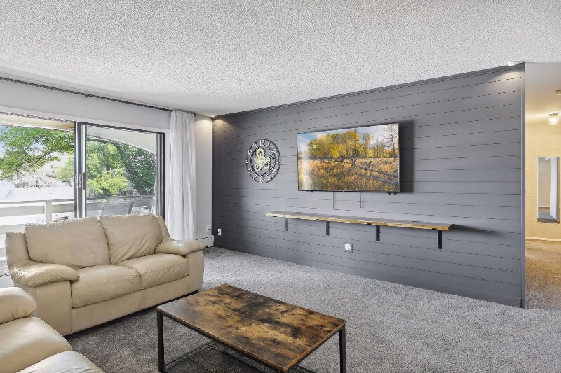 Foto principal - 4371 Wilshire Blvd